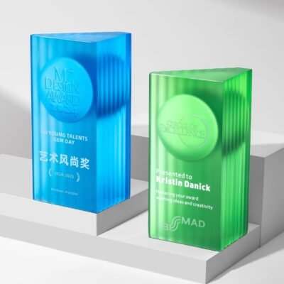 2025 New Triangle Shape Trophy