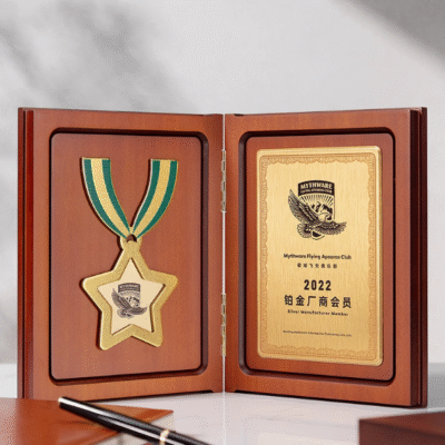 New Design Customized Foldable Solid Wood Certificate Box Plaque Award