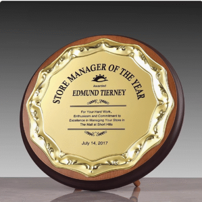 Distinguish Winners With Signature Award Pieces And Exclusive Trophies